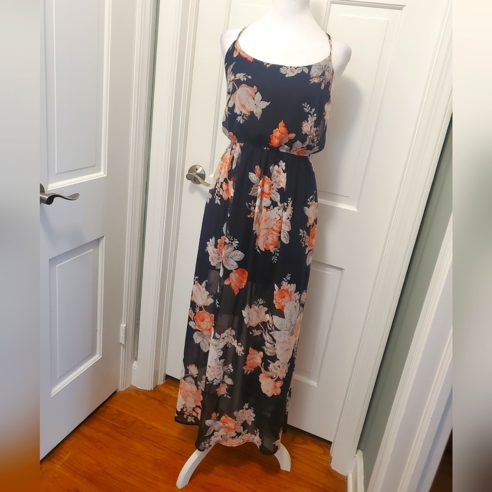 Forever 21 Floral Print Dress Size Medium, Fun, Lightweight, Sheer